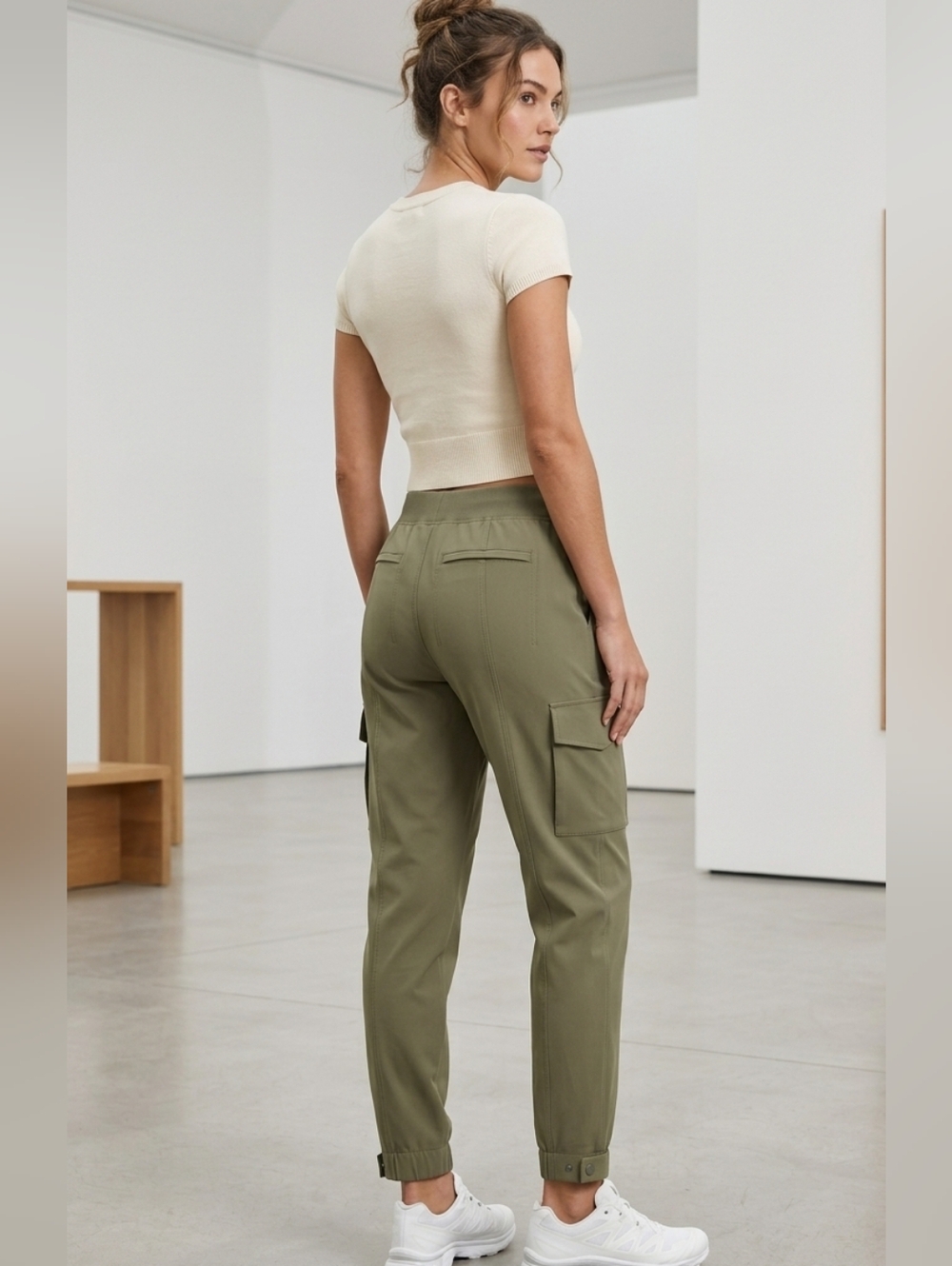 Athleta Endless High Rise Cargo Pants Olive Green Womens Size 12 Stretch Utility